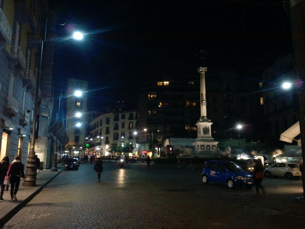 B&B Via Dei Mille เนเปิลส์ ภายนอก รูปภาพ